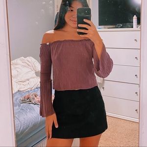 Super cute strapless long sleeve top!